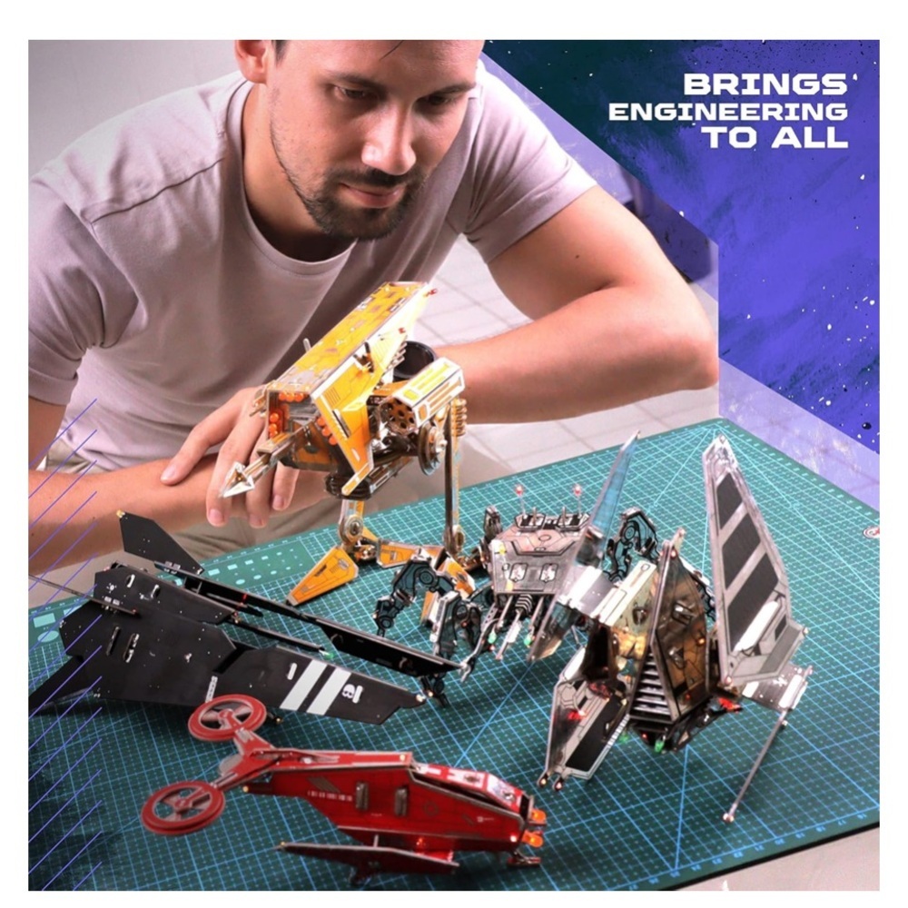 Robot Building Kit - W4 Scout Recon - Picture 7 of 7
